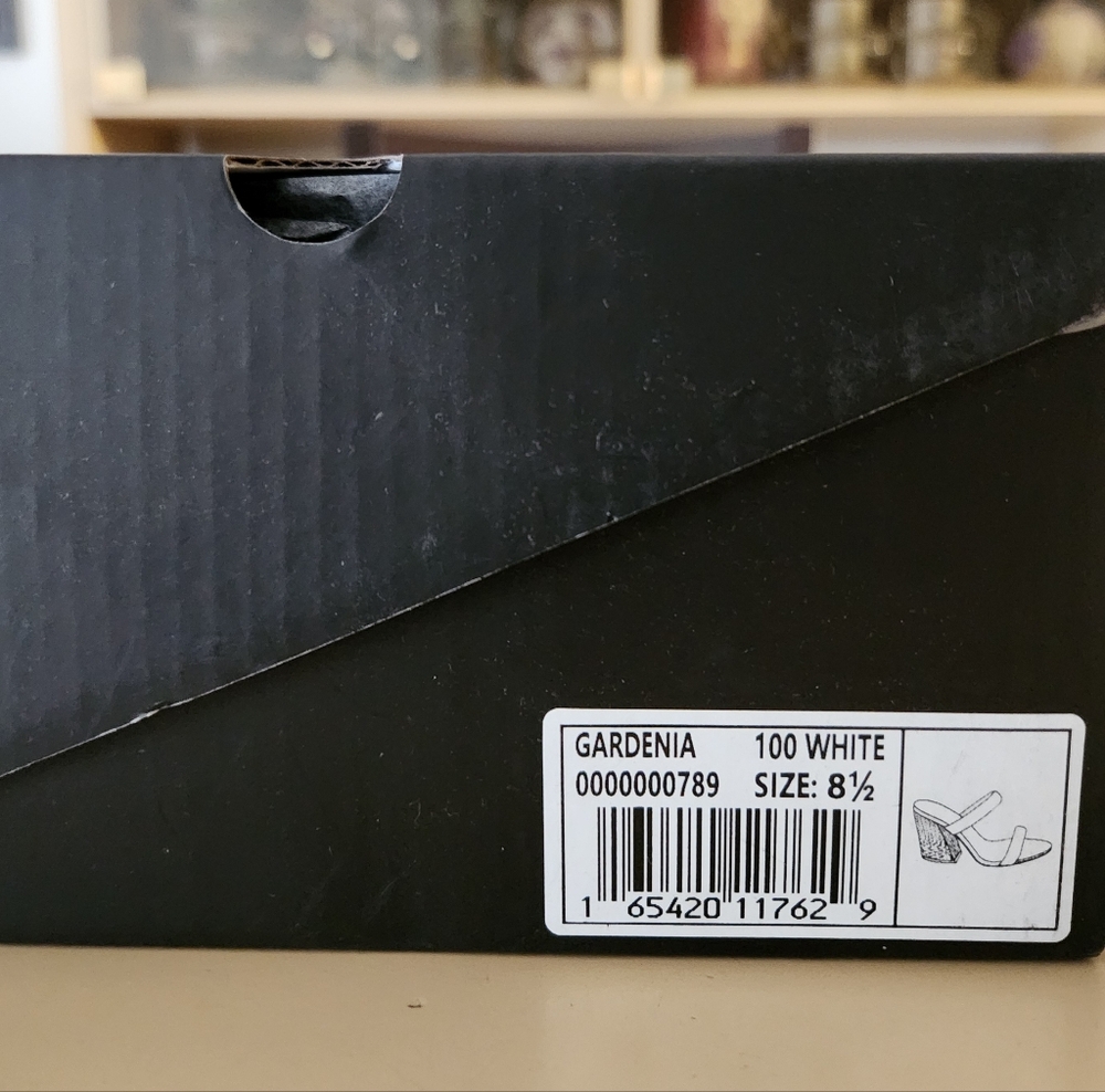 ShuShop Gardenia Wicker Block Heel Slide Sandal - NIB - Picture 13 of 15